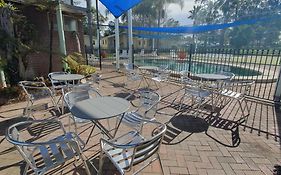 Pleasurelea Tourist Resort & Caravan Park